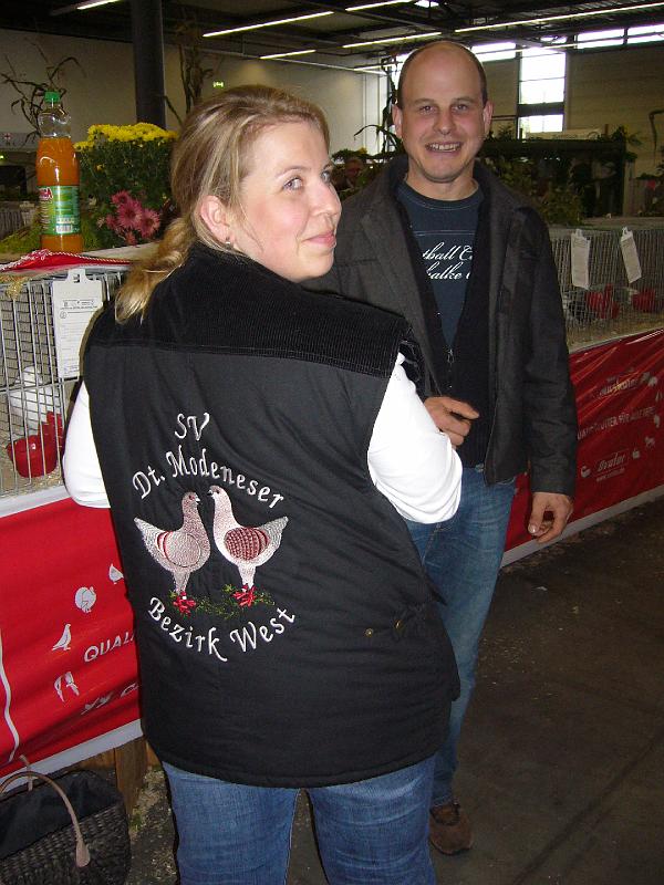 Munster 2009 949.jpg - Besucher in der Jugendabteilung